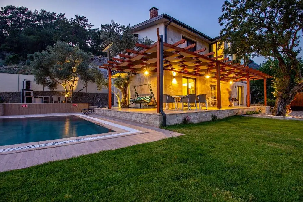 House in Inlice Village